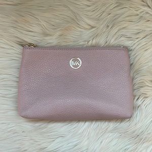 Michael kors cosmetic pouch
